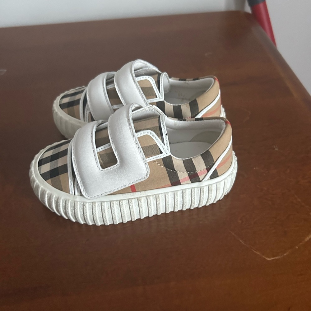 Kids Burberry sneakers size 24 - Picture 4 of 8